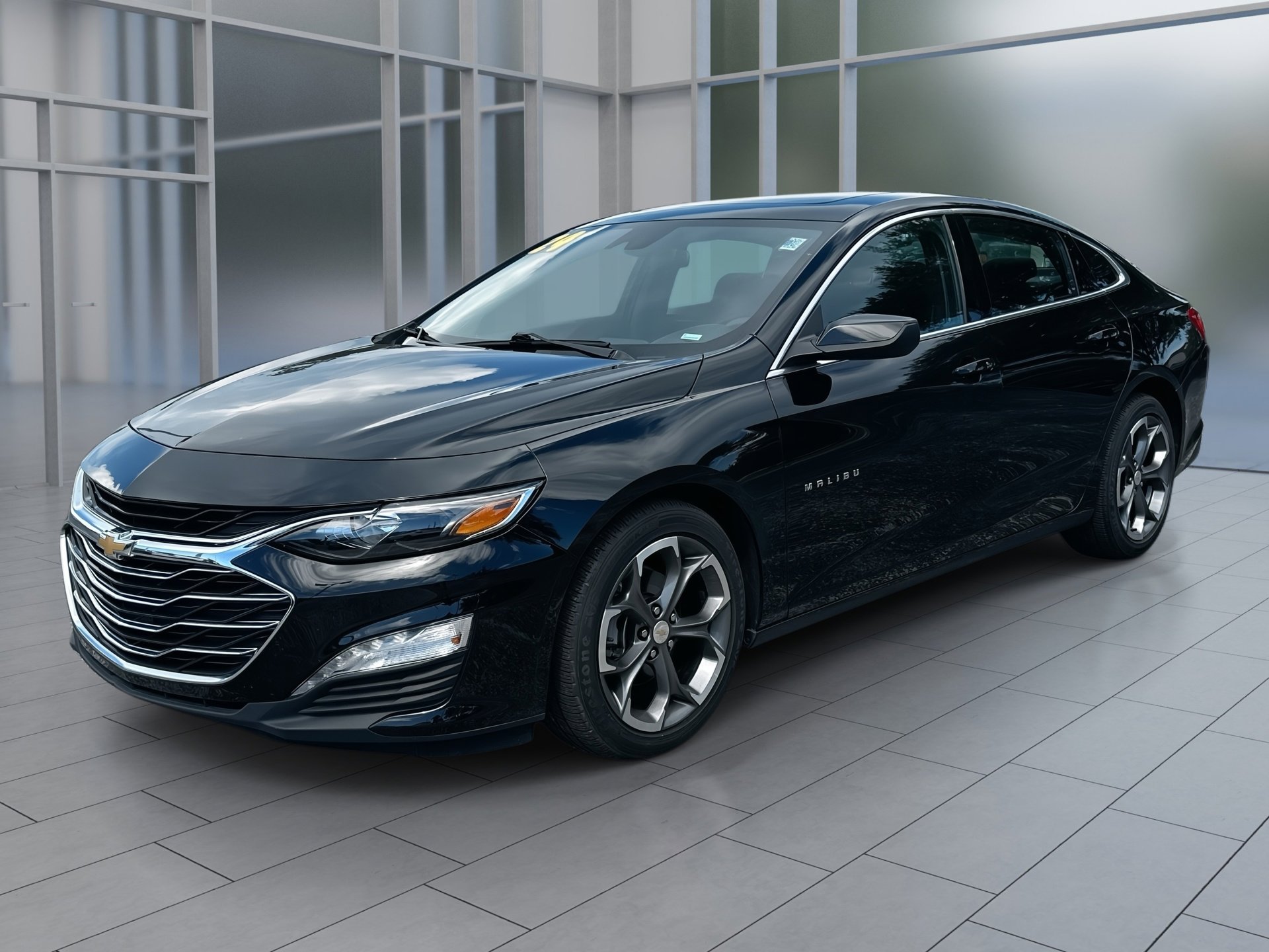 2024 Chevrolet Malibu 1LT photo 2