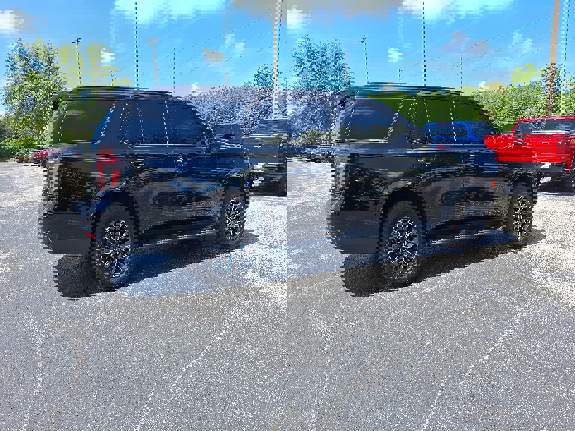 2023 Chevrolet Tahoe Z71 photo 4