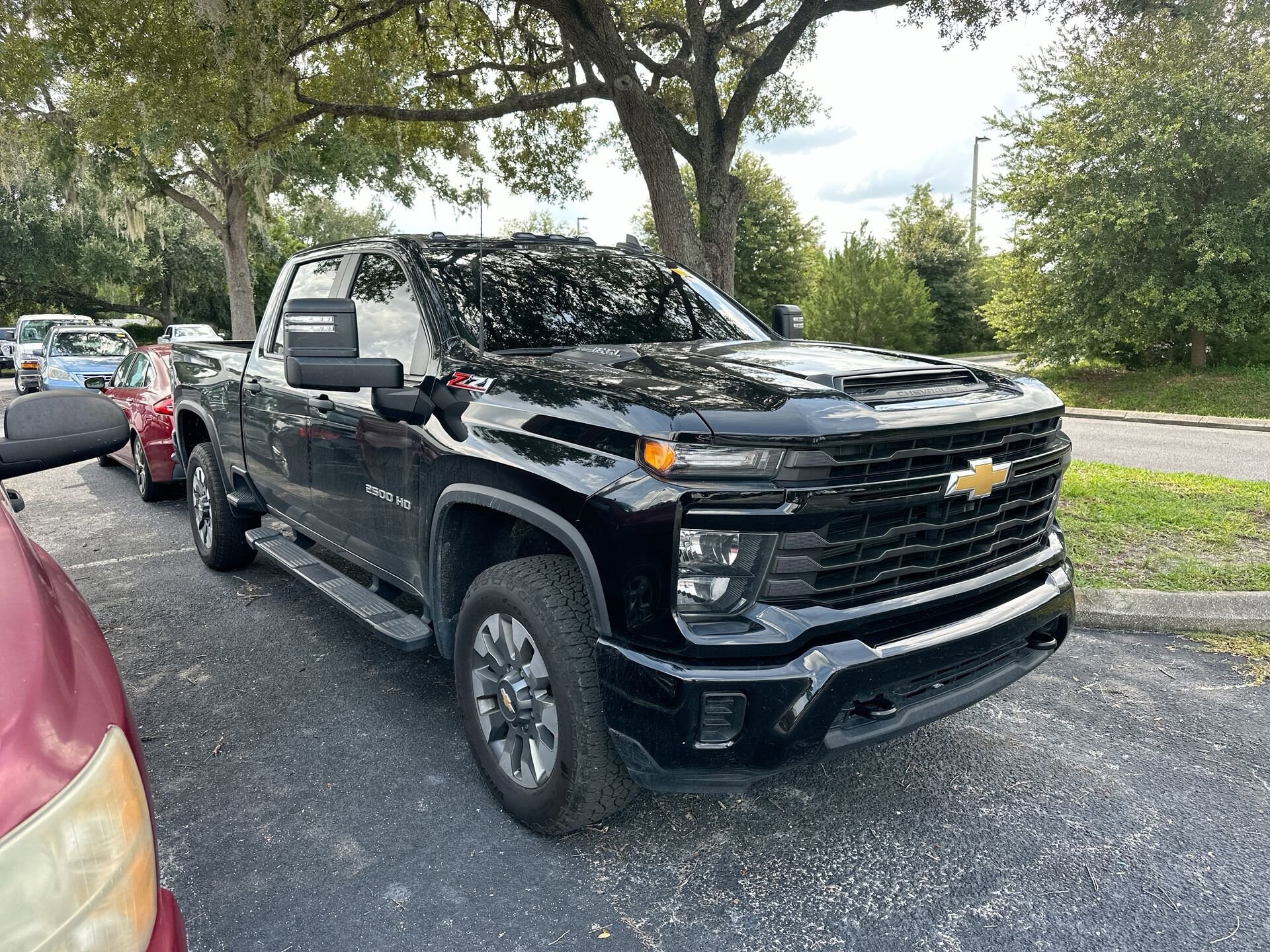 2024 Chevrolet Silverado 2500HD Custom photo 3