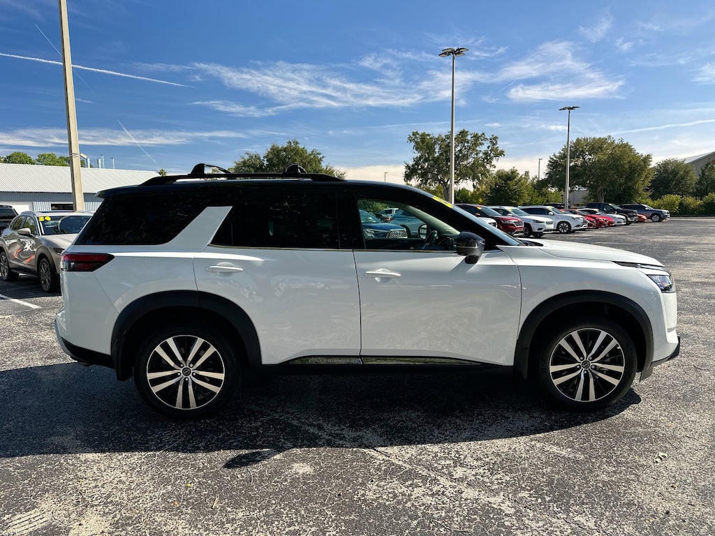 Used 2025 Nissan Pathfinder Platinum SUV