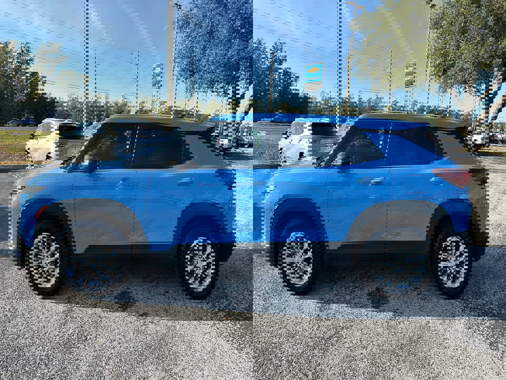 2024 Chevrolet Trailblazer LS photo 4