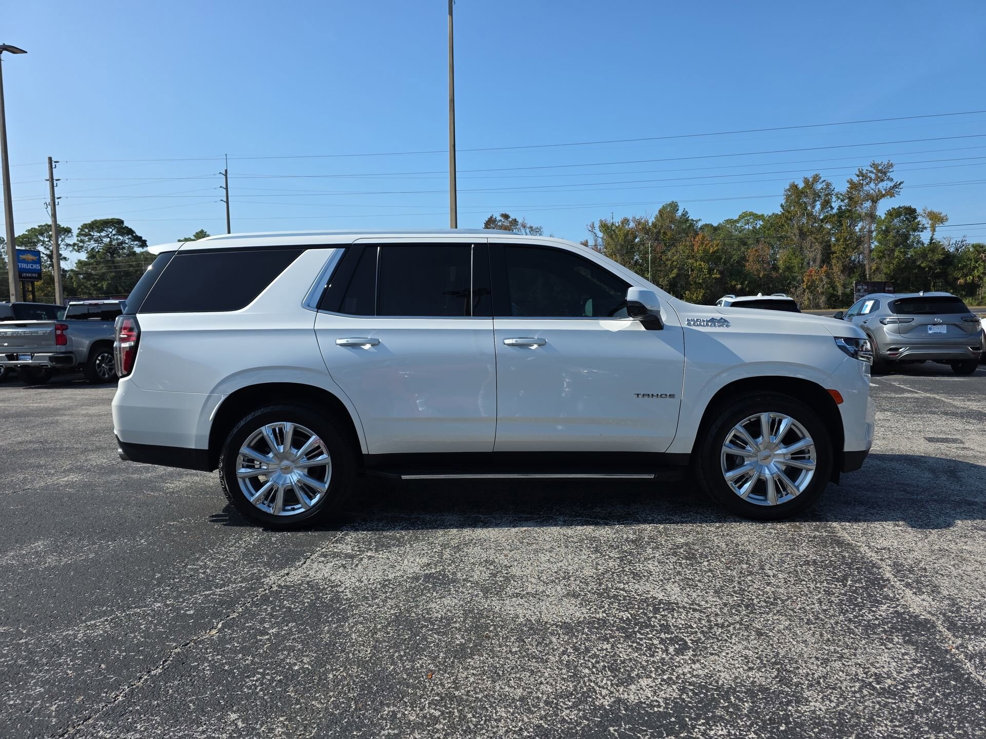 2023 Chevrolet Tahoe High Country photo 3