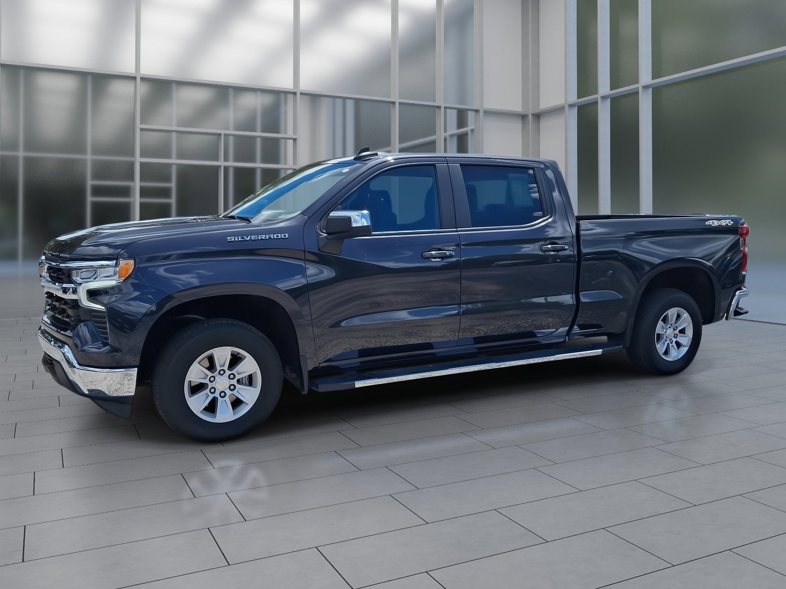 2024 Chevrolet Silverado 1500 LT photo 2