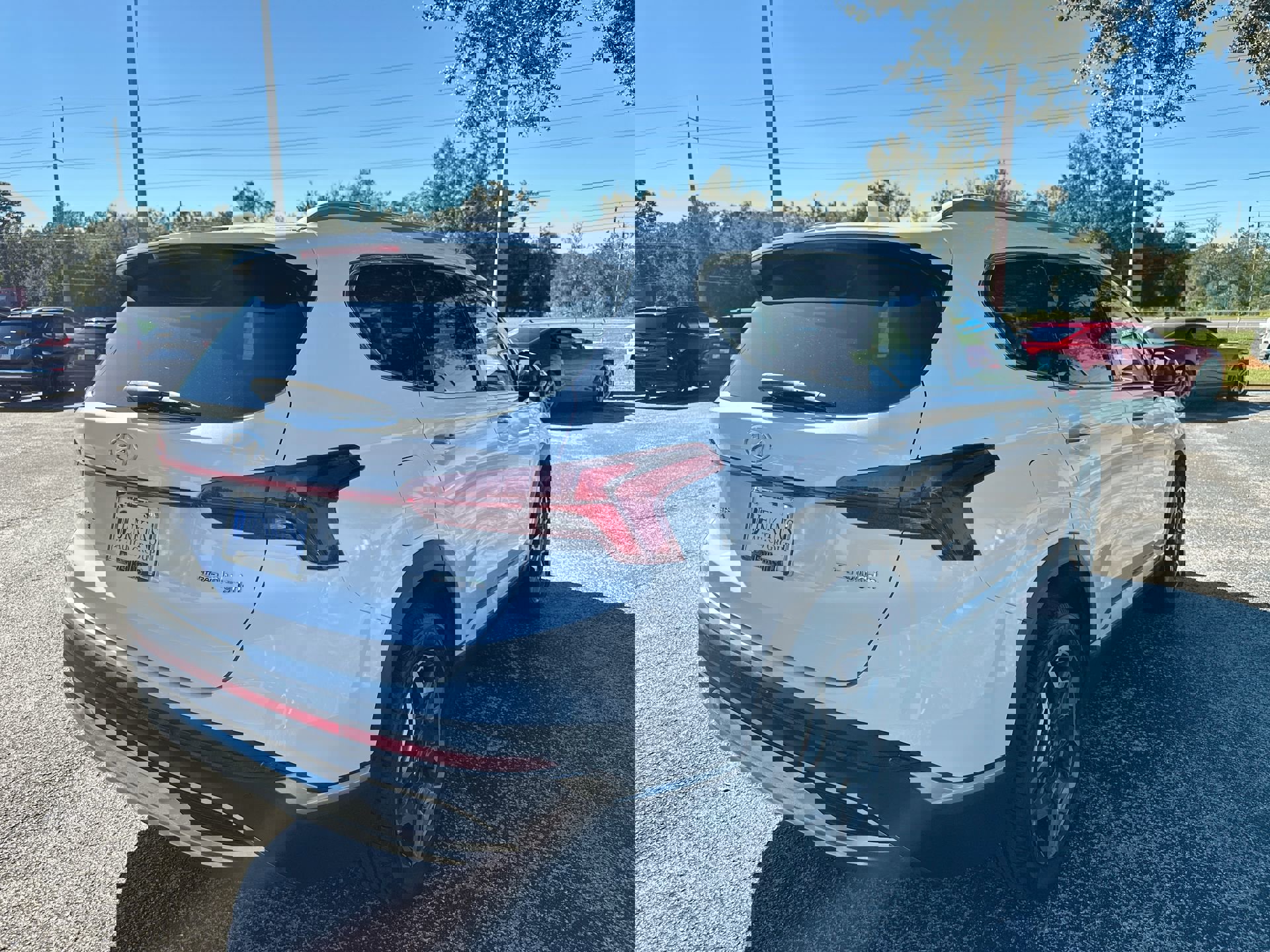 2023 Hyundai Santa Fe Limited photo 3