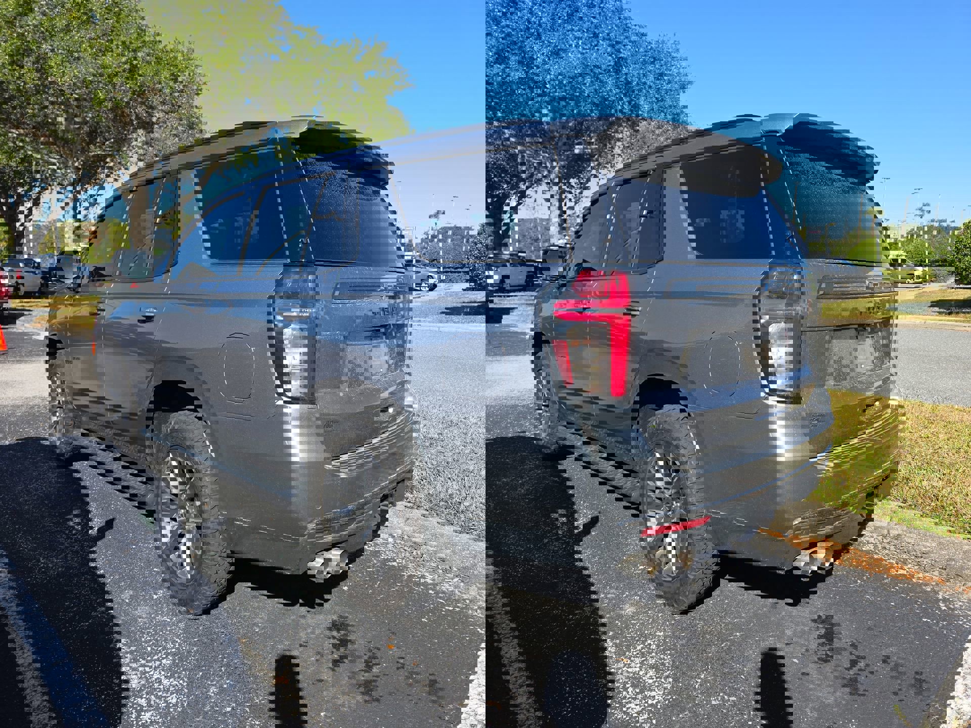 2022 Chevrolet Tahoe Z71 photo 3