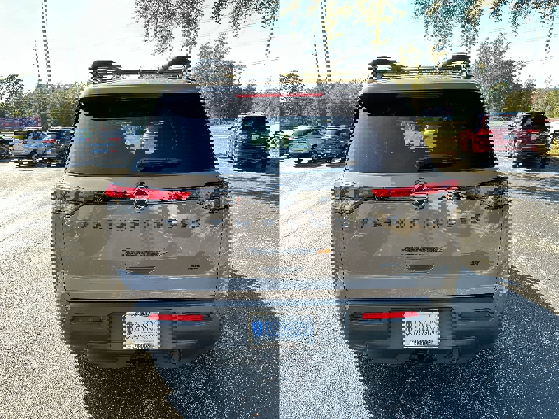 2023 Nissan Pathfinder Rock Creek photo 4