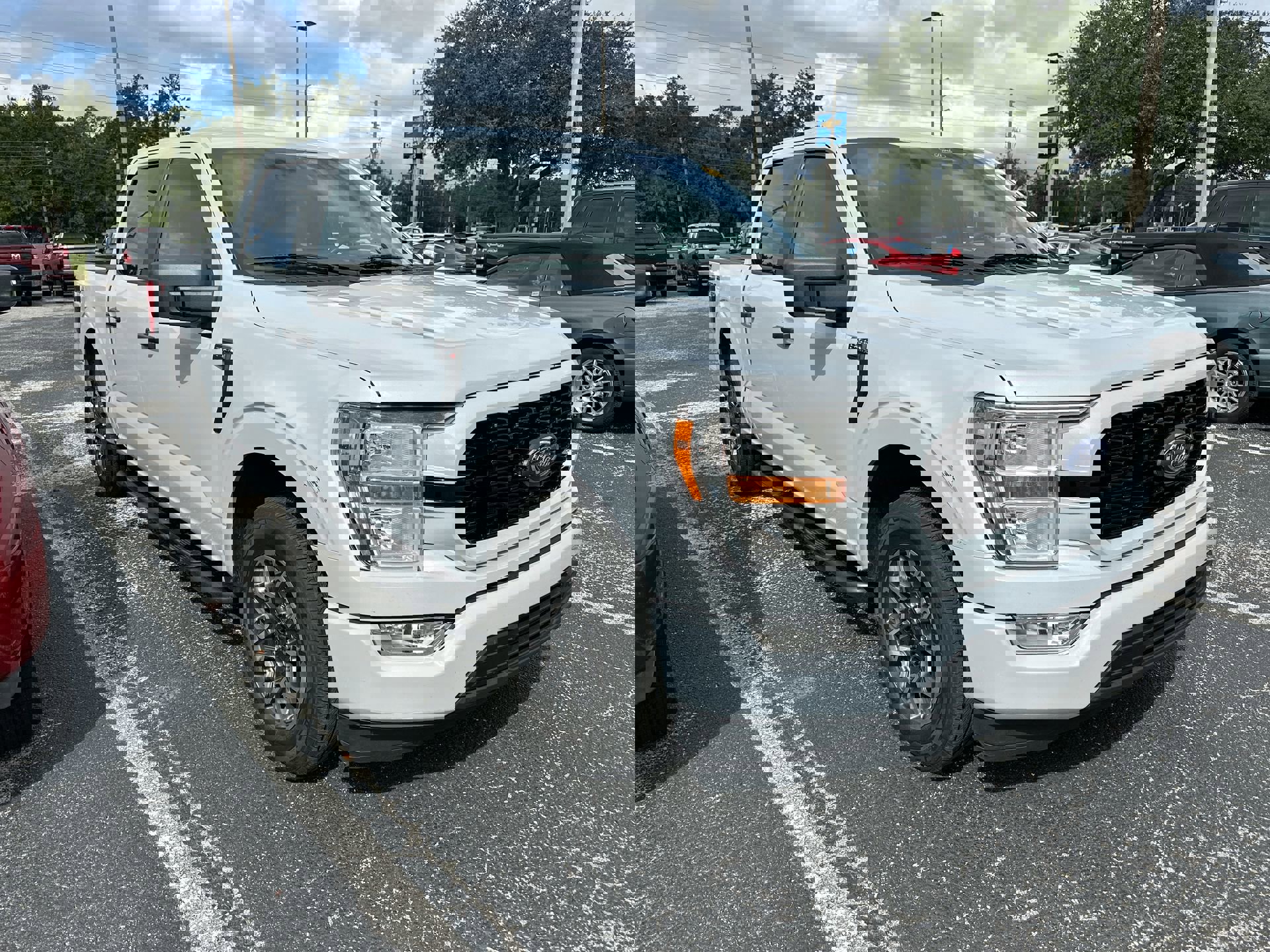 2021 Ford F-150 XL photo 3