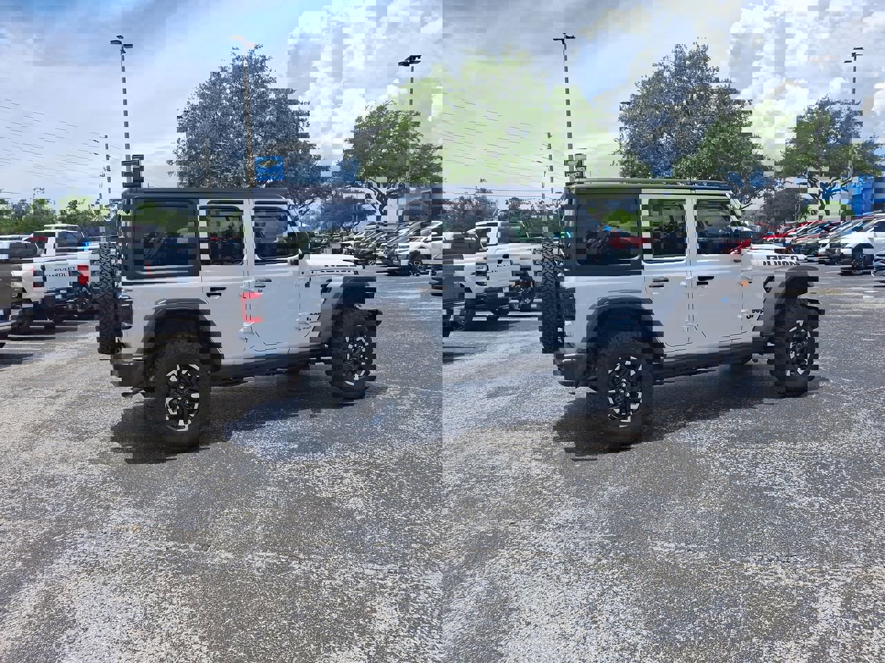 2024 Jeep Wrangler 4xe Rubicon photo 2