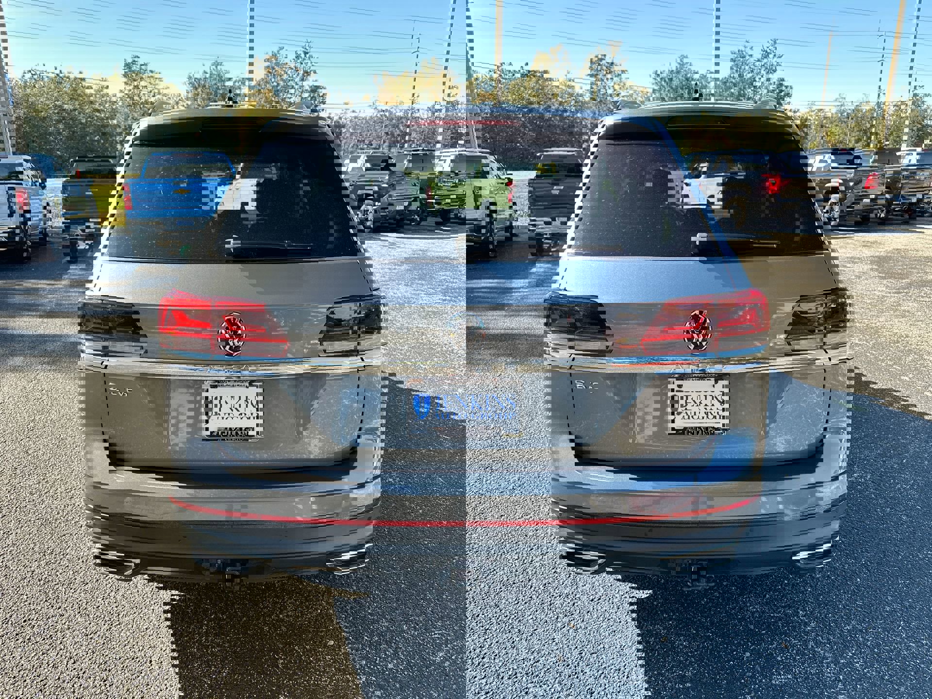 2022 Volkswagen Atlas V6 SE Technology photo 2