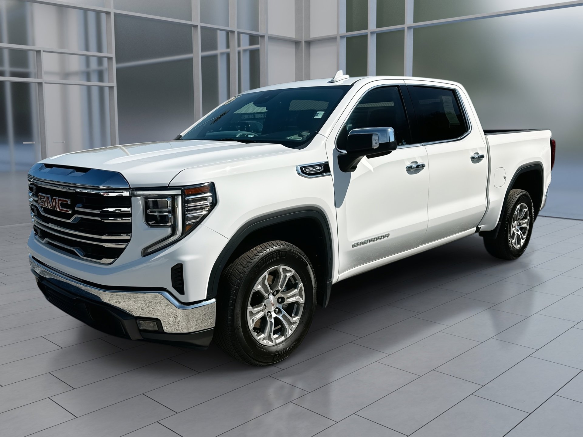2025 Gmc Sierra 1500 SLT photo 2