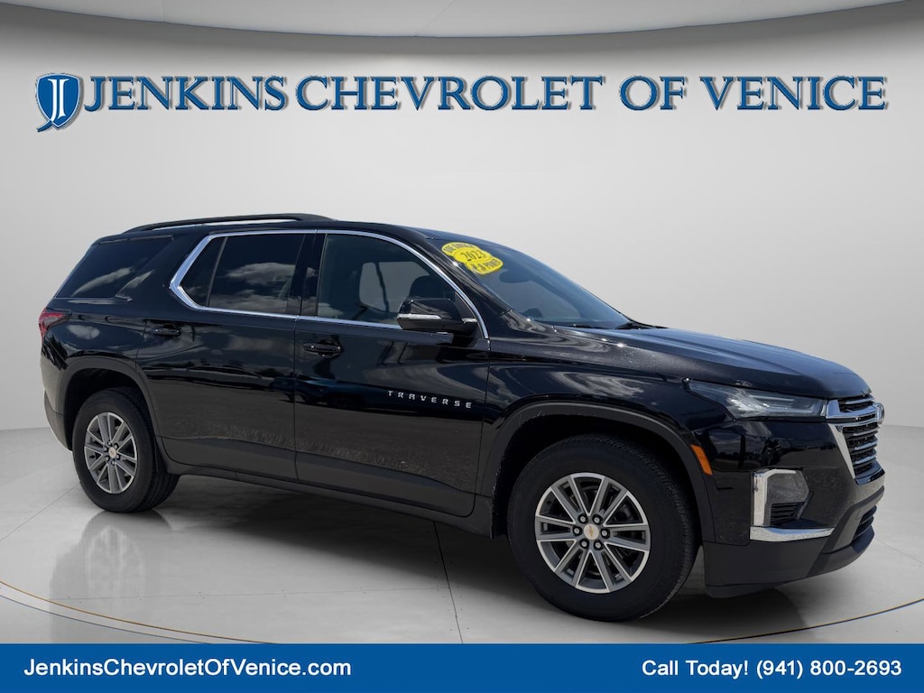 Used 2023 Chevrolet Traverse LT Cloth w/1LT SUV