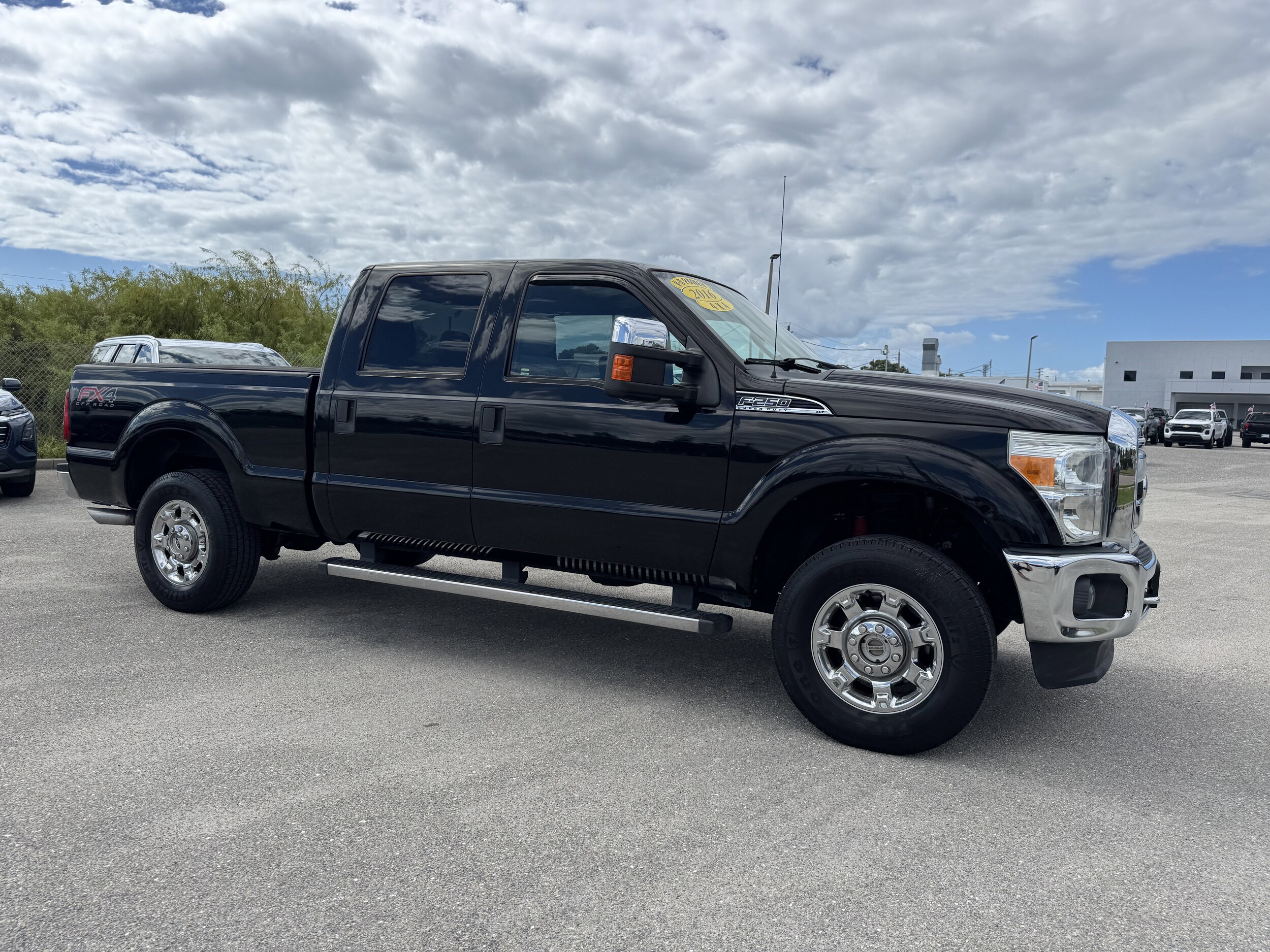 2016 Ford F-250 XLT photo 2
