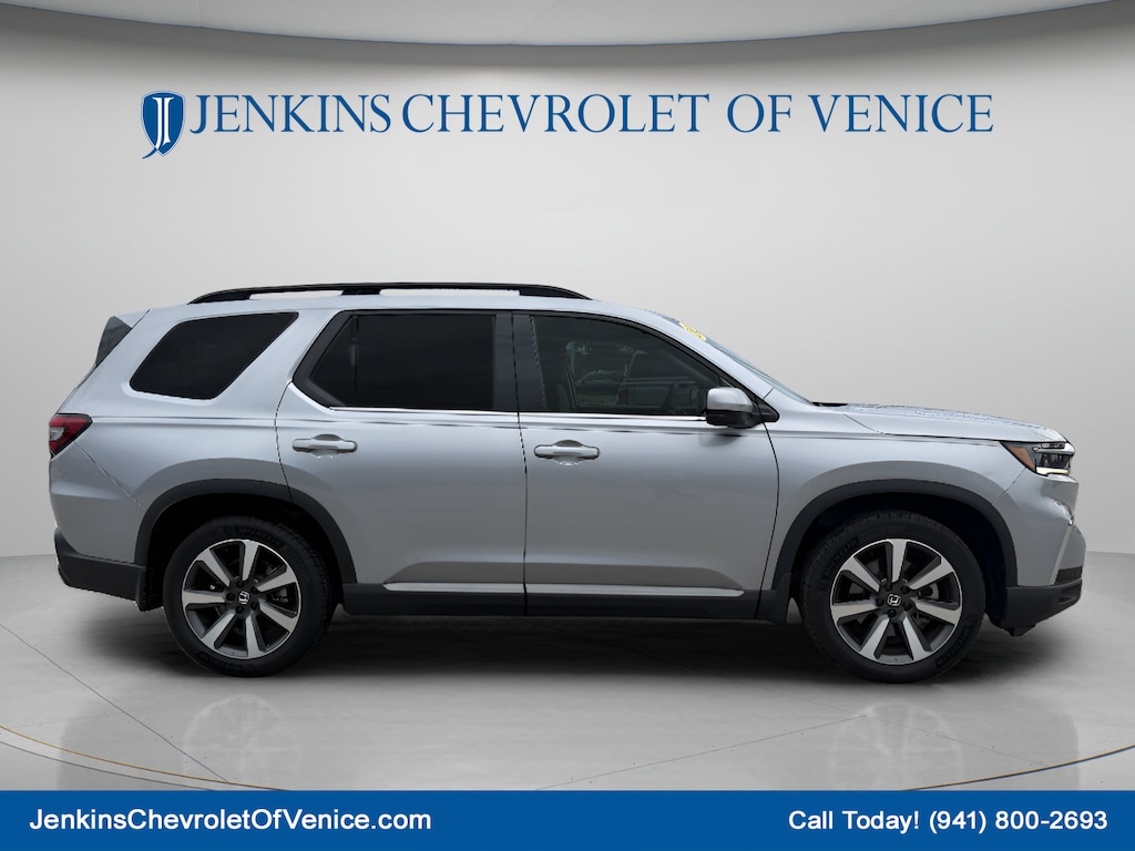 Used 2023 Honda Pilot Touring SUV