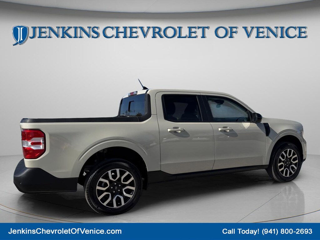 Used 2024 Ford Maverick Lariat Truck SuperCrew