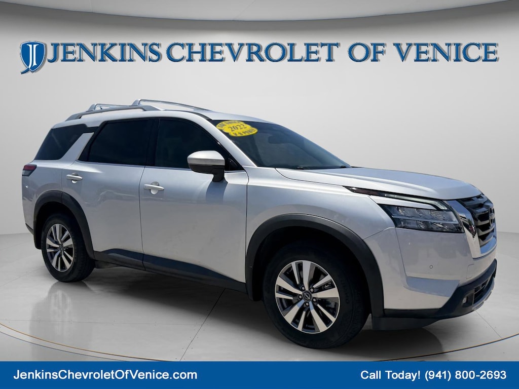 Used 2022 Nissan Pathfinder SL SUV