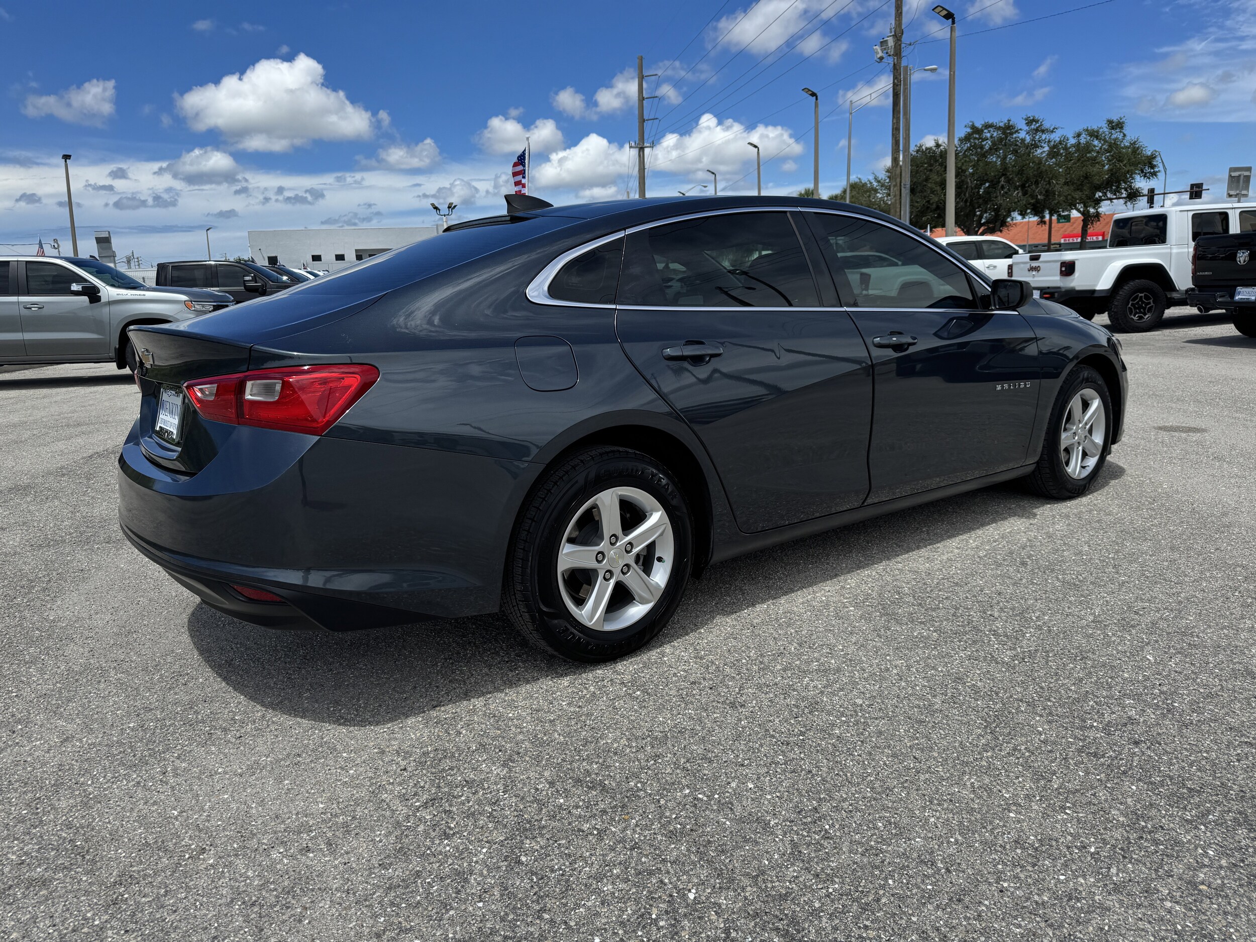 2019 Chevrolet Malibu photo 4