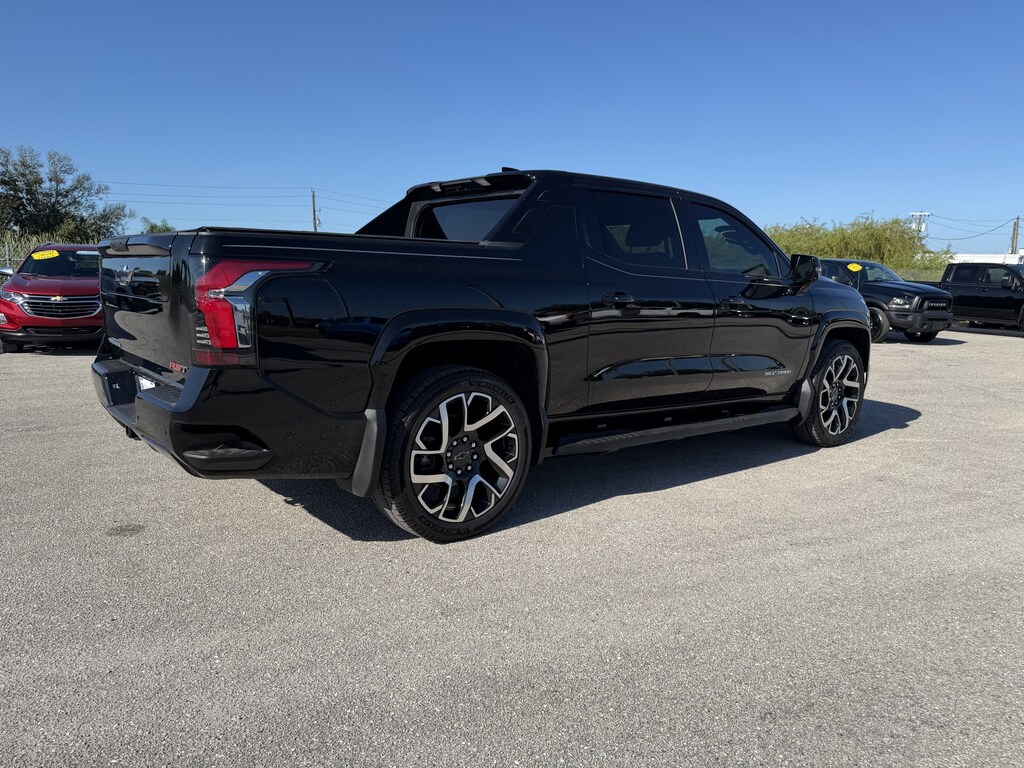 New 2024 Chevrolet Silverado EV RST Truck Crew Cab