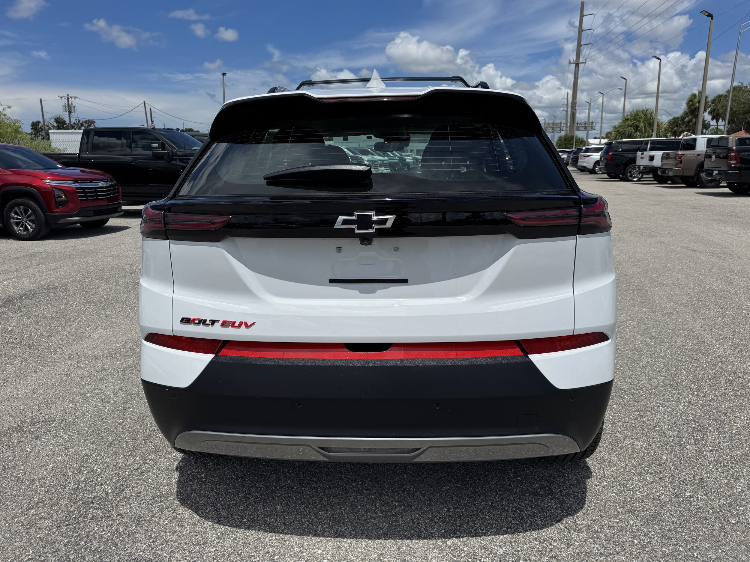 2023 Chevrolet Bolt EUV photo 3