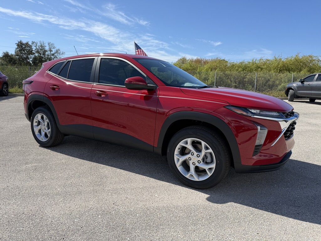 New 2026 Chevrolet Trax LS SUV