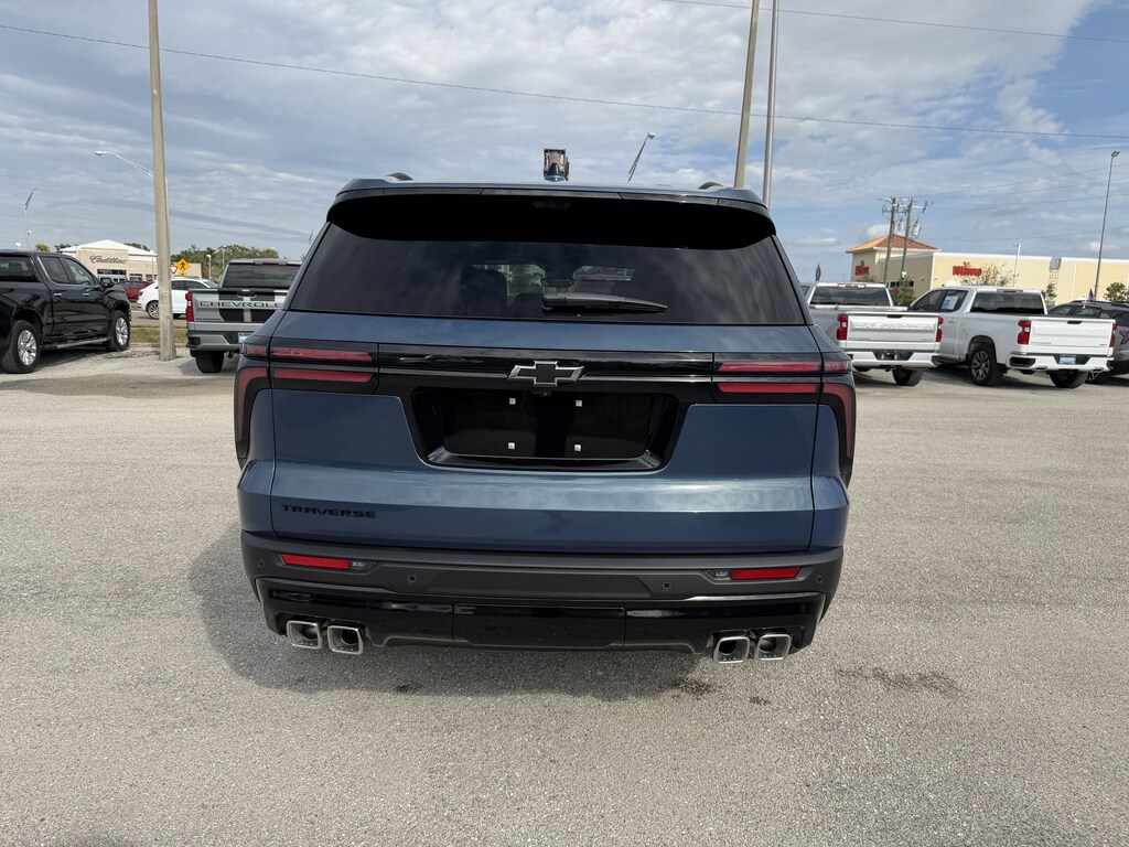 New 2026 Chevrolet Traverse LT SUV