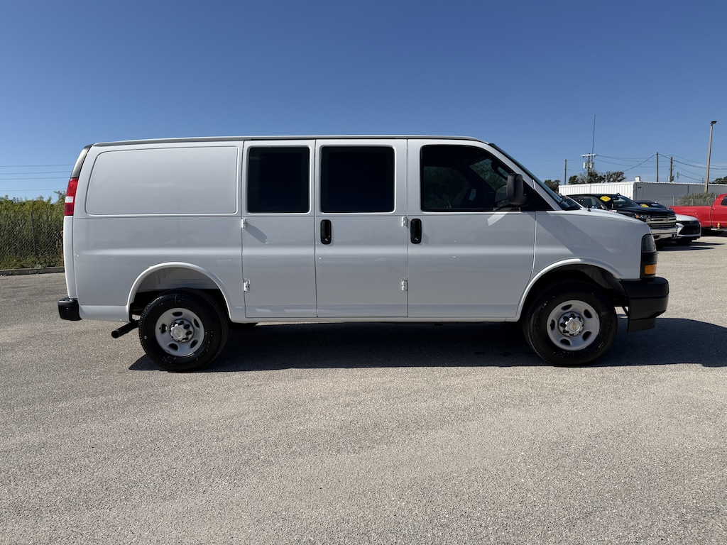 New 2025 Chevrolet Express Cargo 2500 Work Van Van Cargo Van