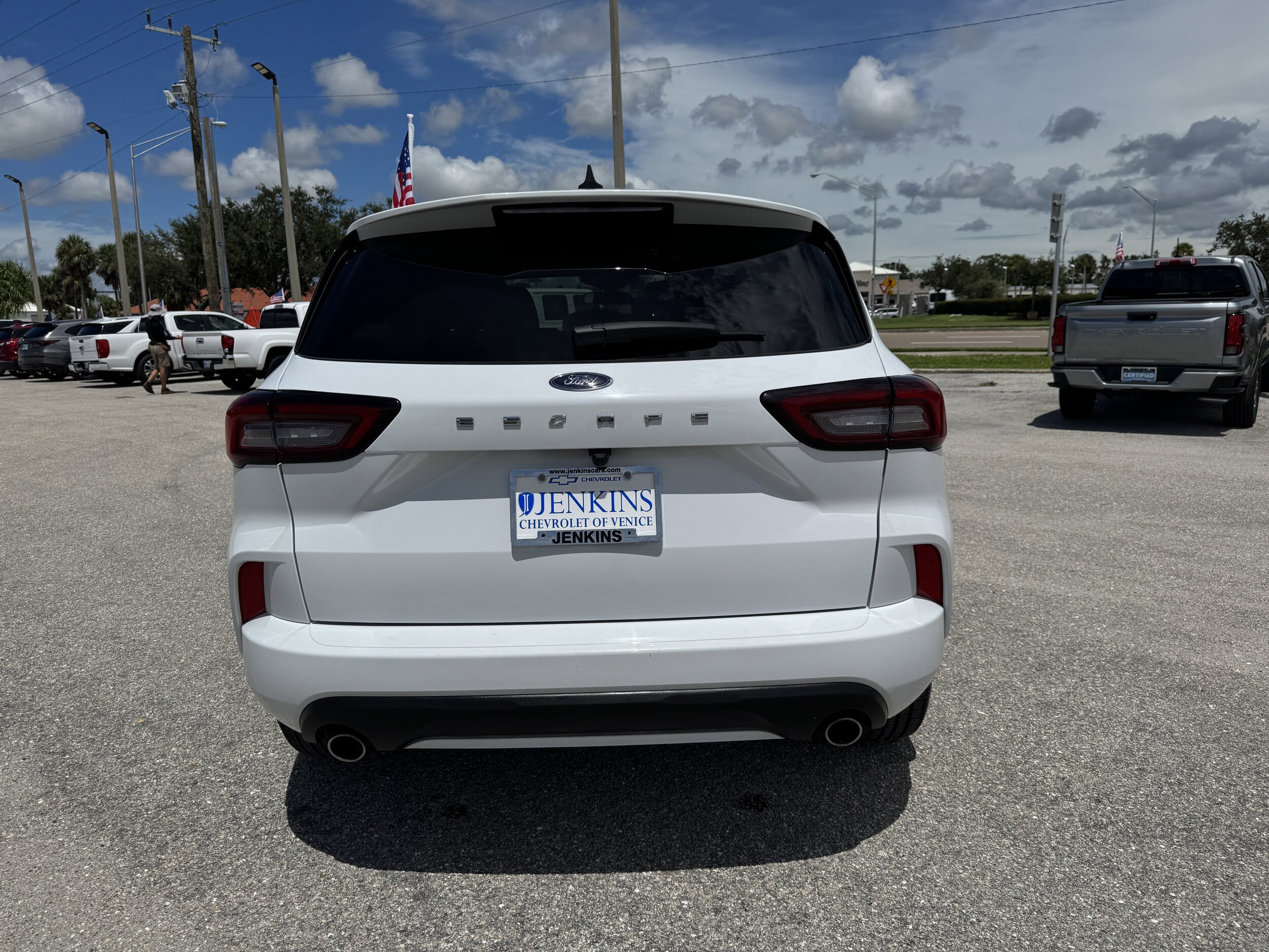 2023 Ford Escape ST-Line photo 4