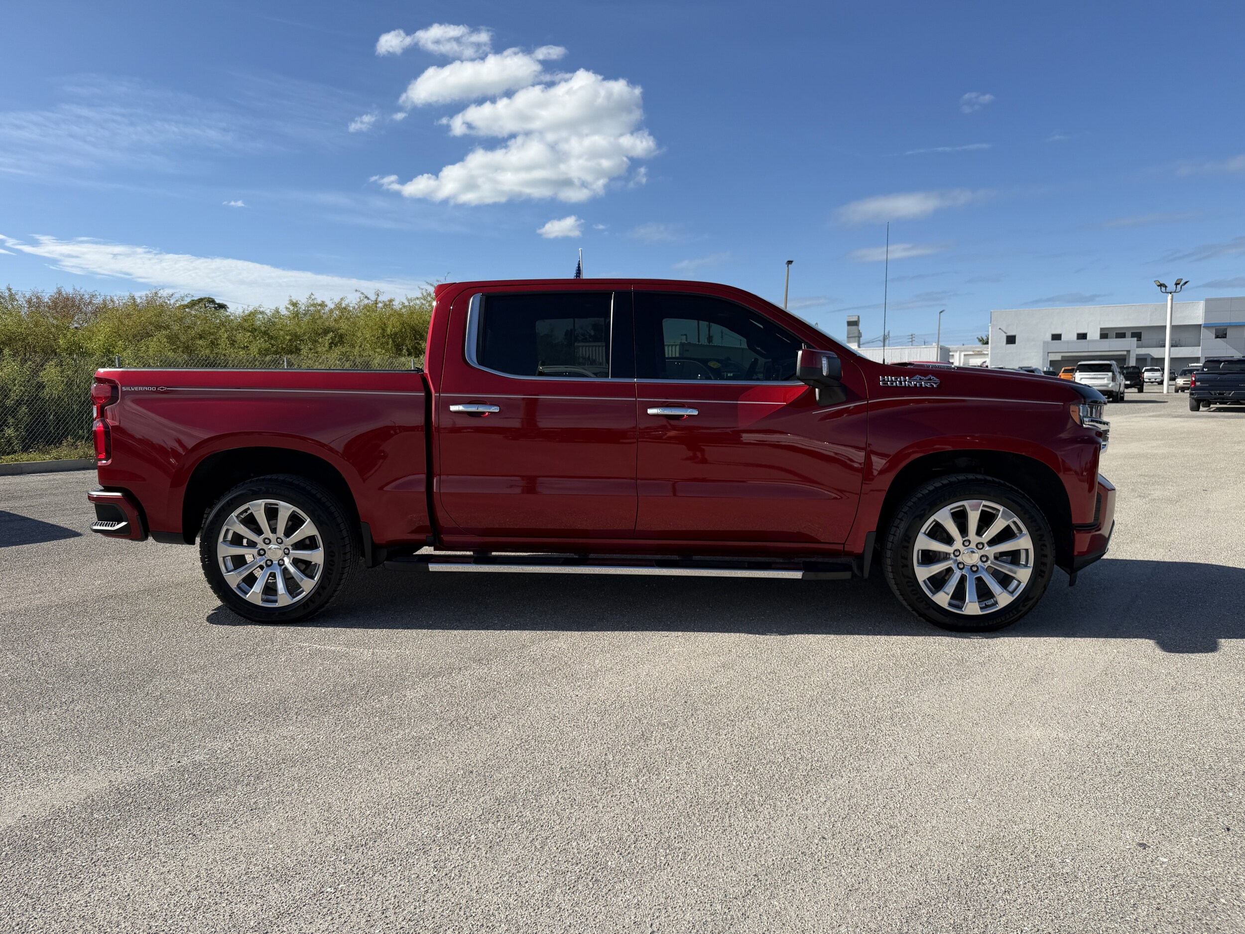2021 Chevrolet Silverado 1500 High Country photo 2