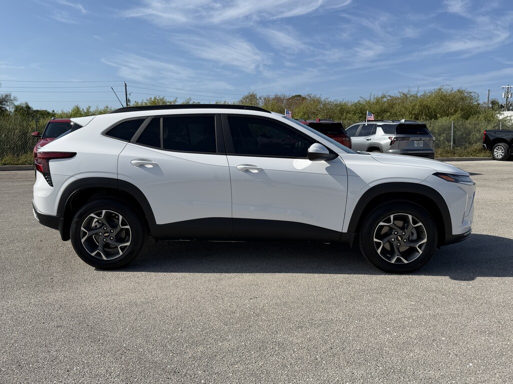 New 2026 Chevrolet Trax LT SUV