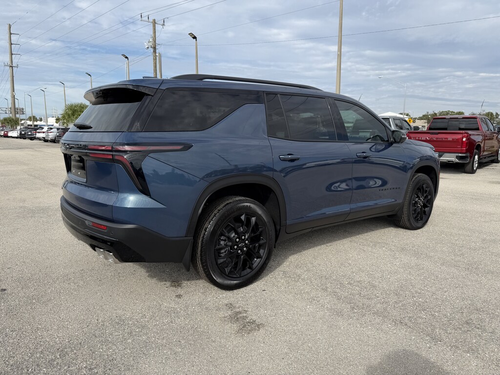 New 2026 Chevrolet Traverse LT SUV