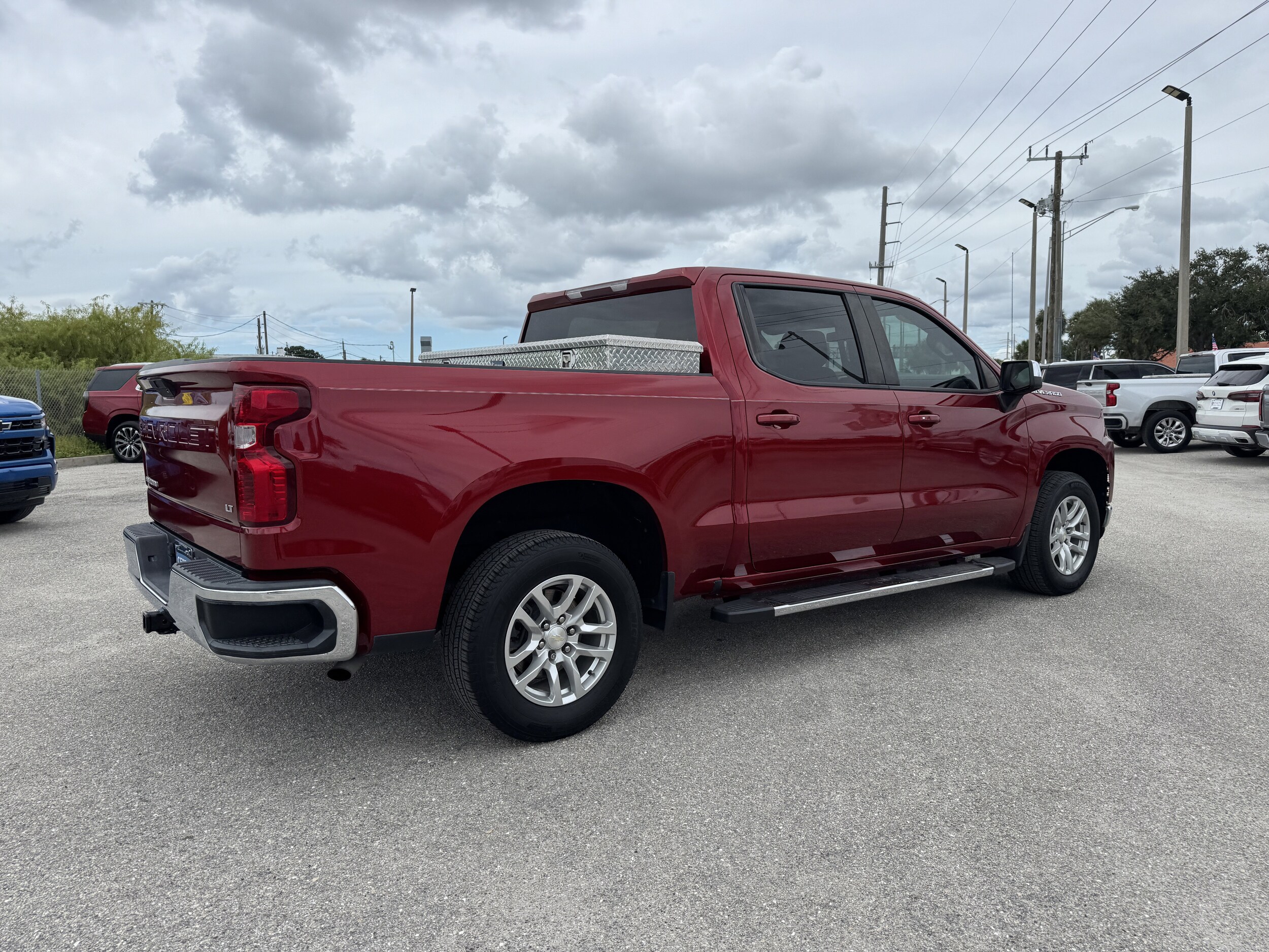 2021 Chevrolet Silverado 1500 photo 3