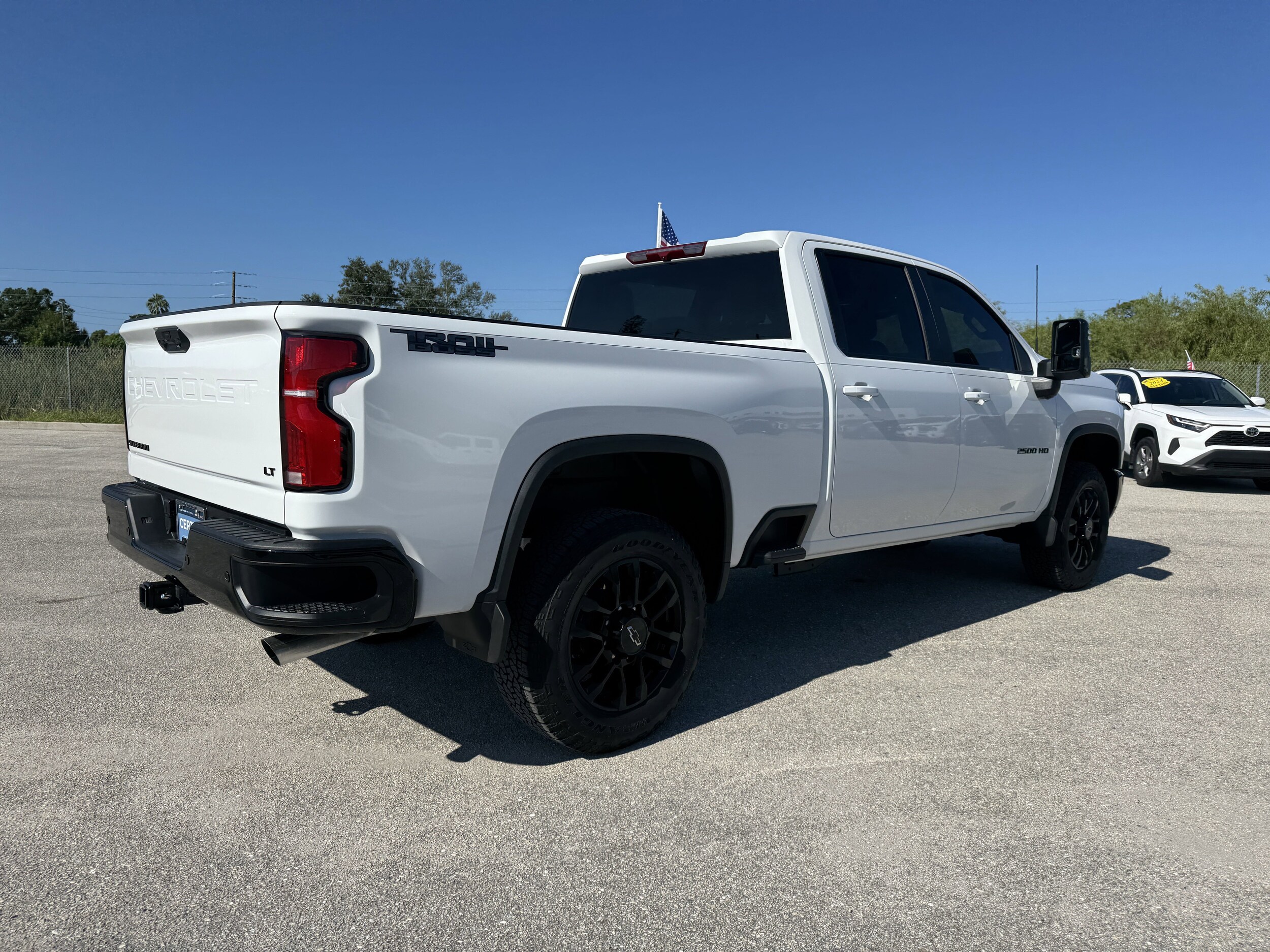 2025 Chevrolet Silverado 2500HD LT photo 4