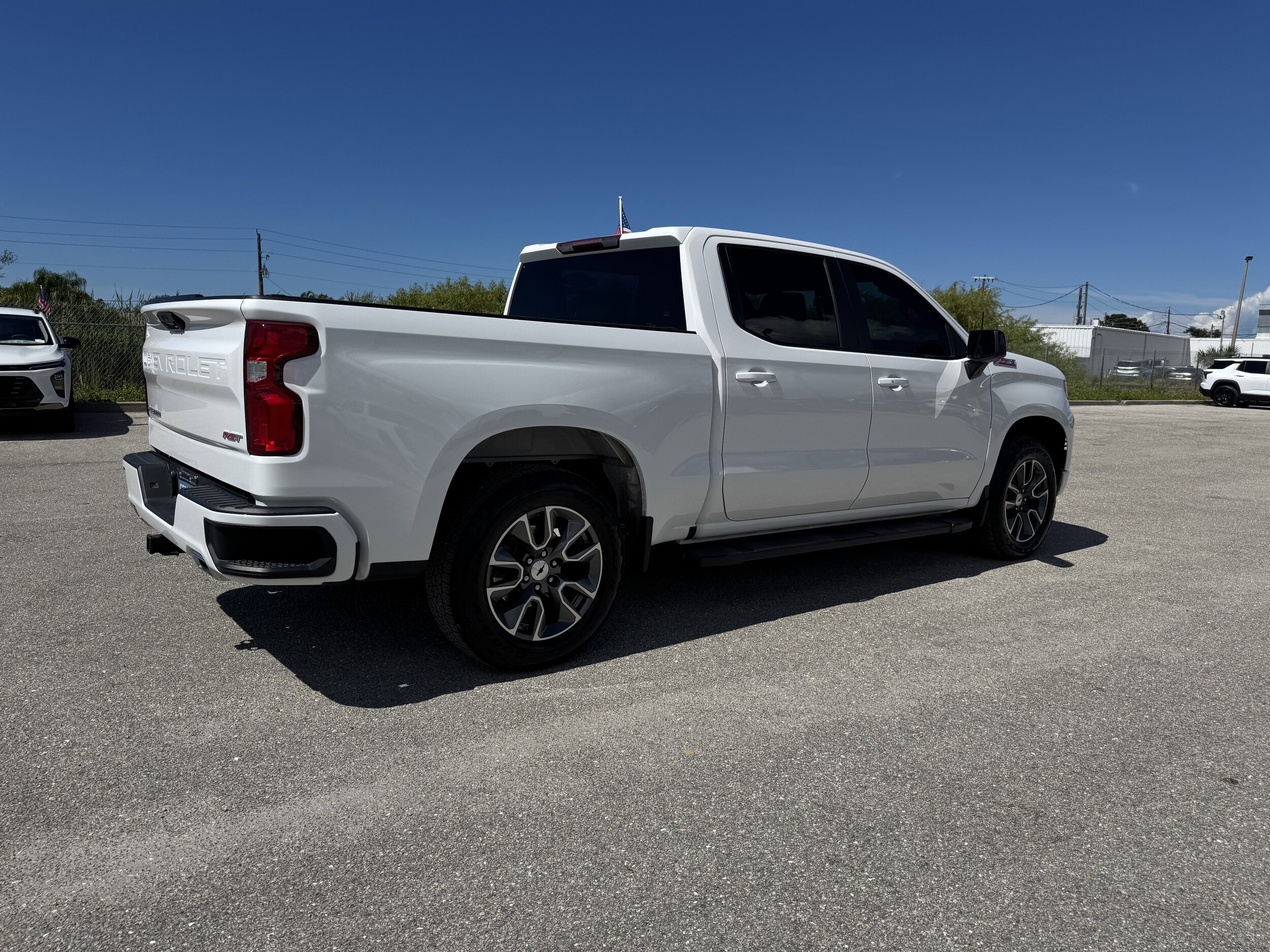 2022 Chevrolet Silverado 1500 RST photo 4