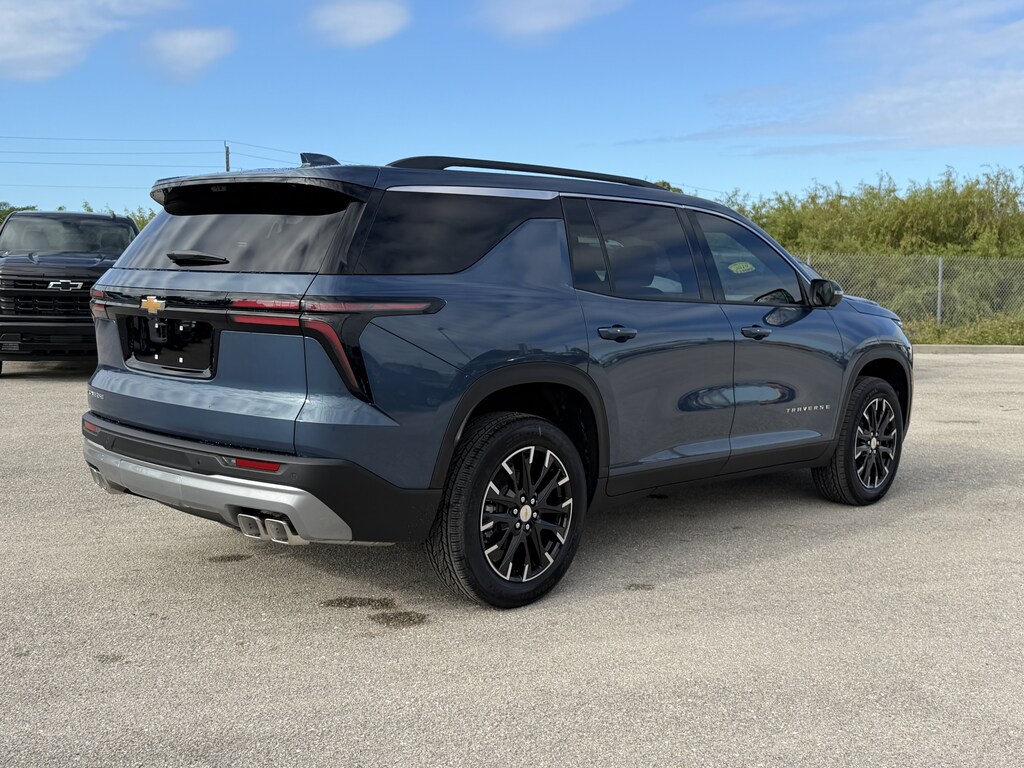 New 2026 Chevrolet Traverse LT SUV