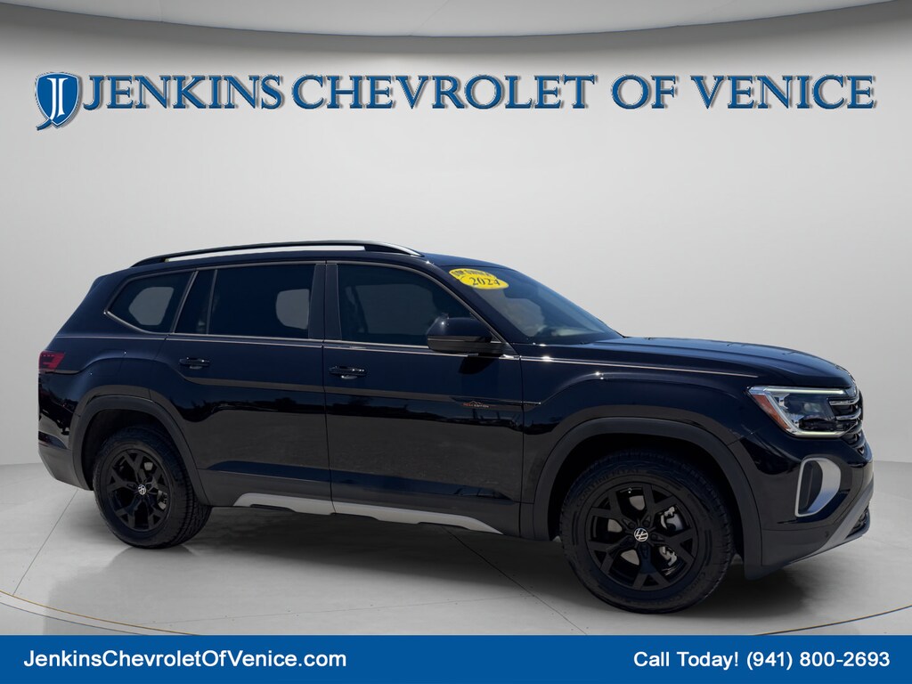 Used 2024 Volkswagen Atlas 2.0T Peak Edition SEL SUV