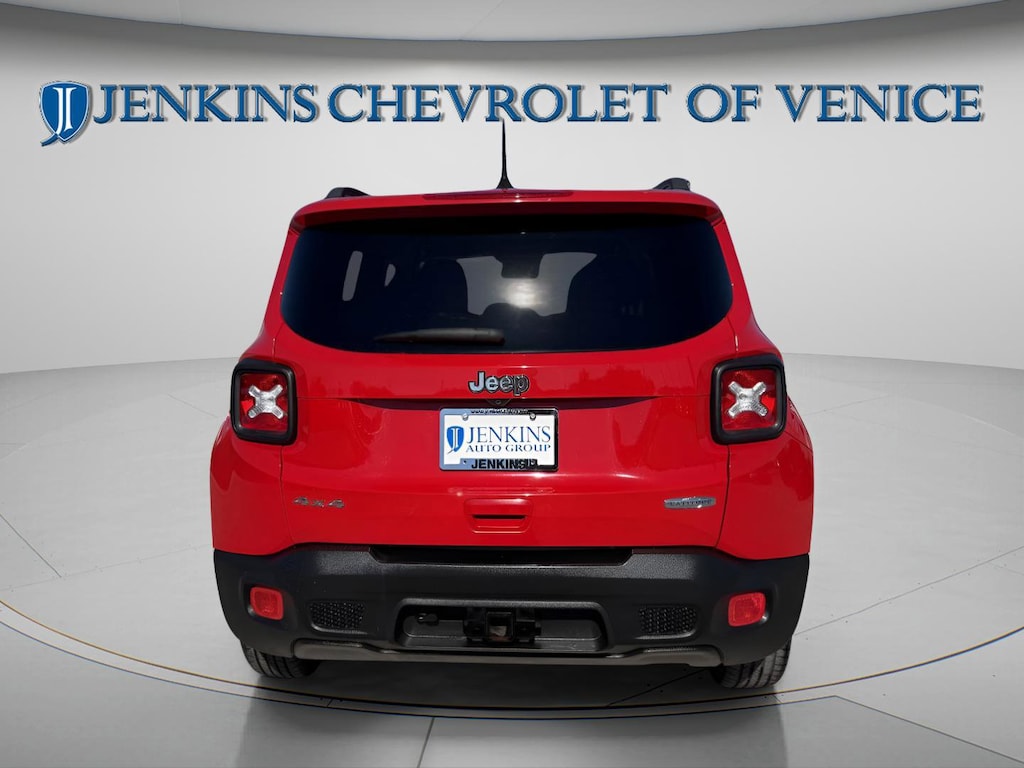 Used 2018 Jeep Renegade Latitude 4x4 SUV