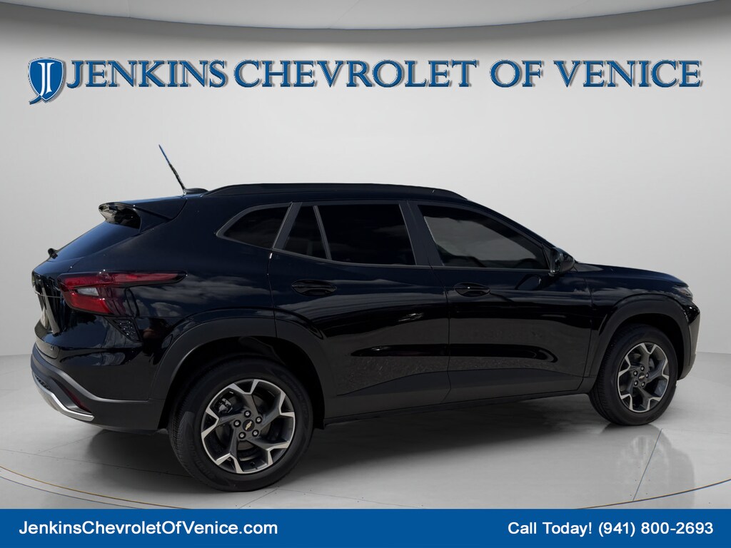 New 2026 Chevrolet Trax LT SUV