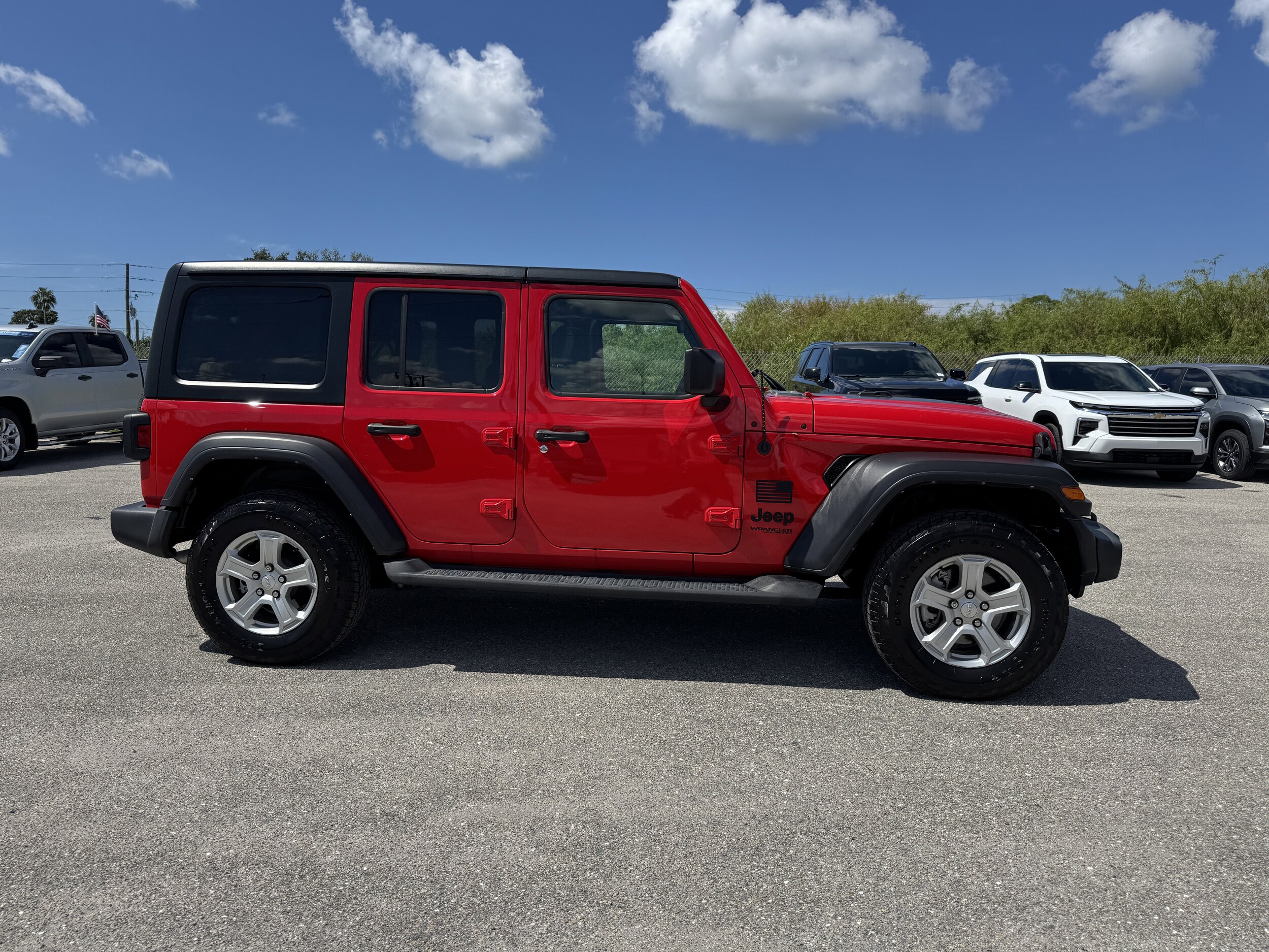 2022 Jeep Wrangler Unlimited Sport S photo 3