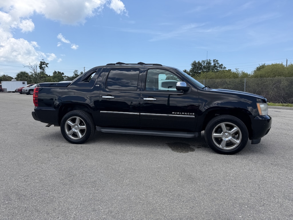 Used 2011 Chevrolet Avalanche LTZ Truck Crew Cab