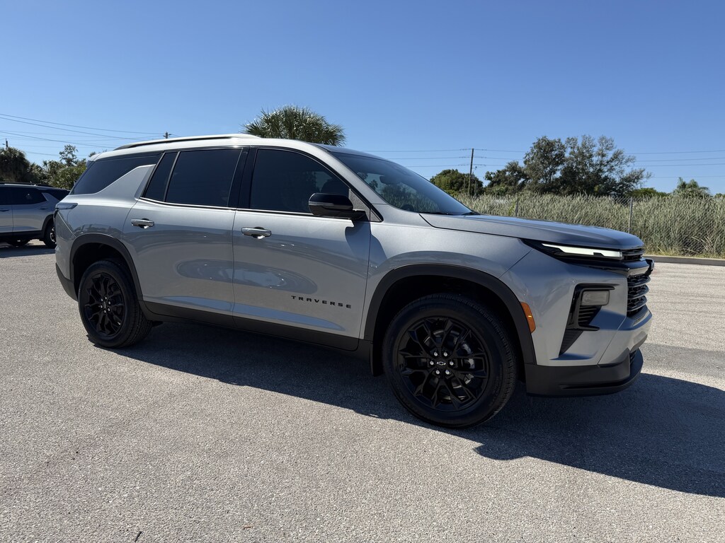 New 2026 Chevrolet Traverse LT SUV