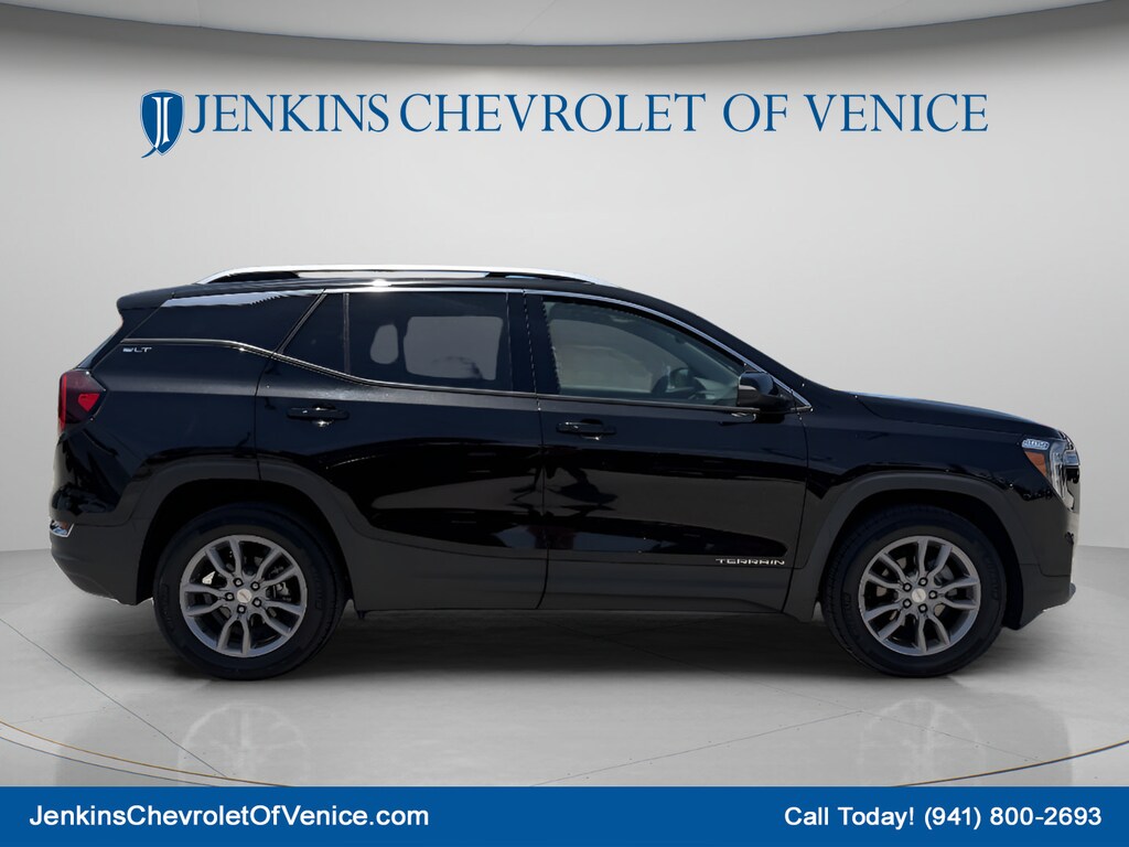 Used 2023 GMC Terrain SLT SUV