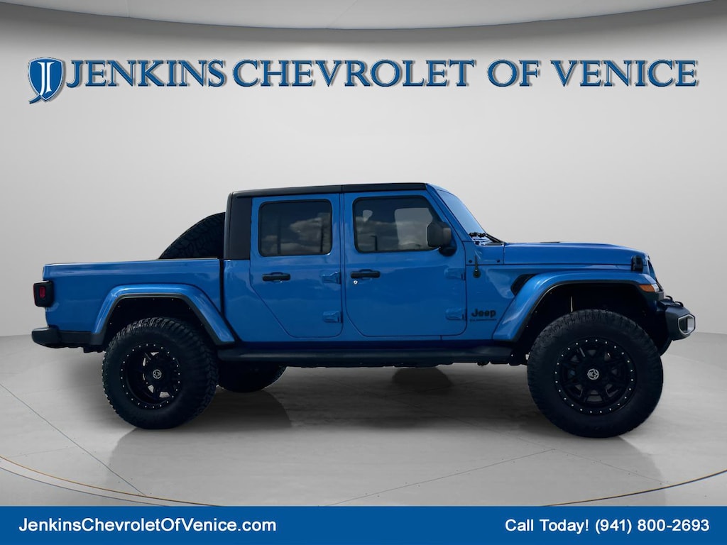 Used 2022 Jeep Gladiator Sport Truck Crew Cab