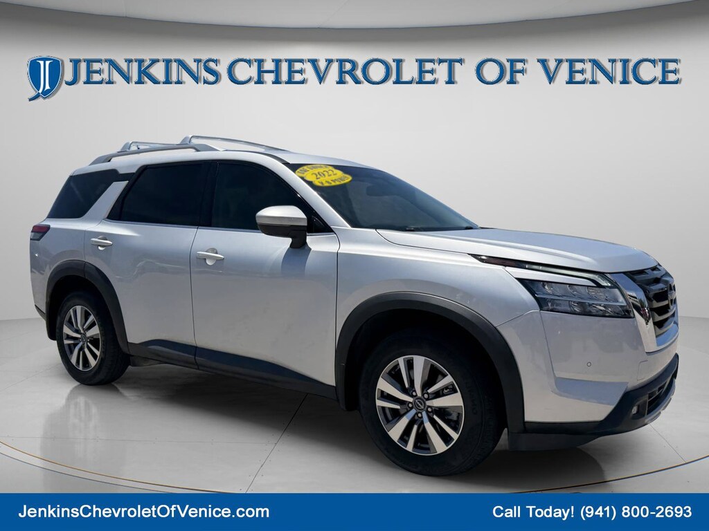 Used 2022 Nissan Pathfinder SL SUV