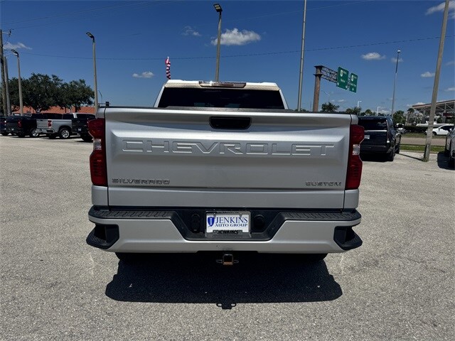 2022 Chevrolet Silverado 1500 Custom photo 3
