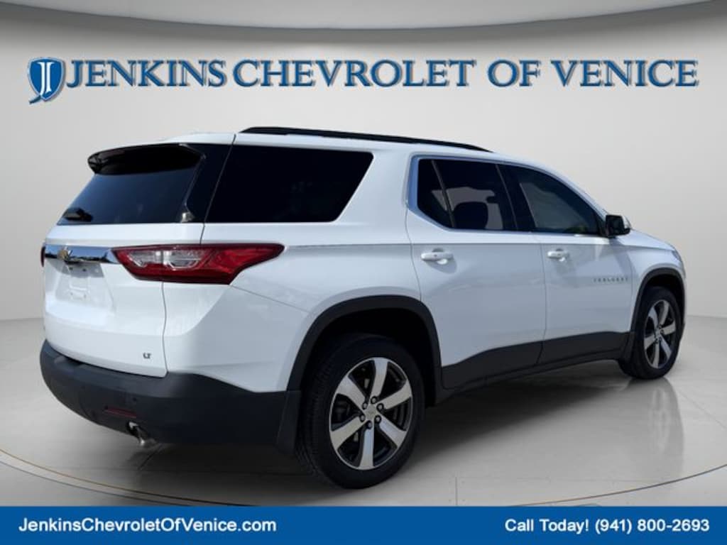 Used 2021 Chevrolet Traverse LT Leather SUV