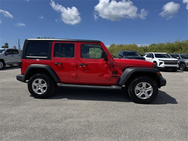 2022 Jeep Wrangler Unlimited Sport S photo 3