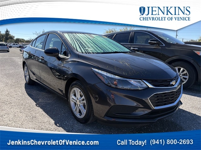 2017 Chevrolet Cruze LT's photo