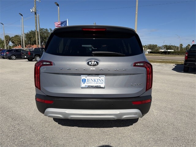 2021 Kia Telluride LX photo 3