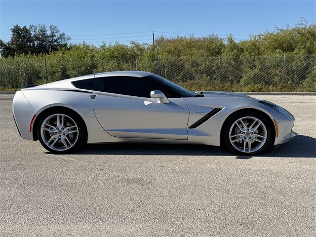 2019 Chevrolet Corvette Stingray Coupe photo 2