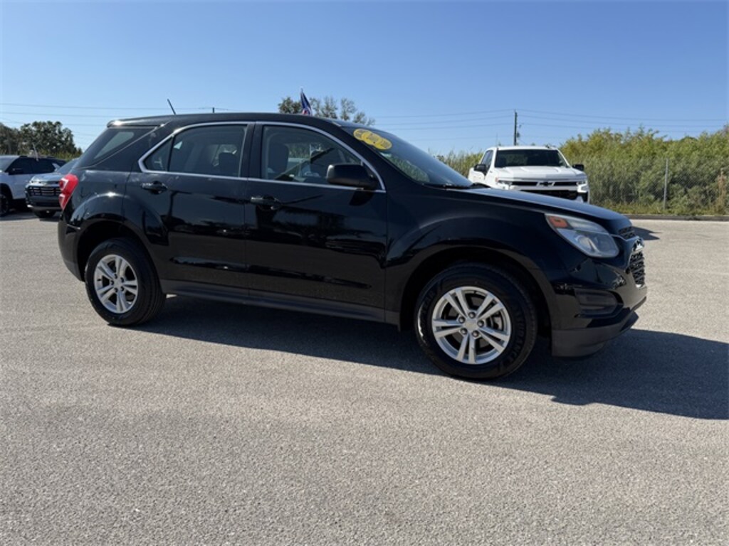 Used 2017 Chevrolet Equinox LS SUV