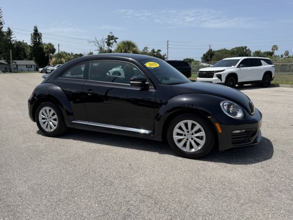 Used 2019 Volkswagen Beetle 2.0T Hatchback